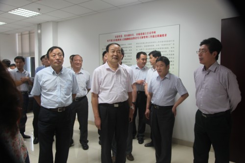 photoshow2513085168903686016.jpg