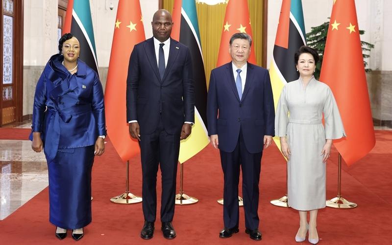 习近平同莫桑比克总统查波会谈
